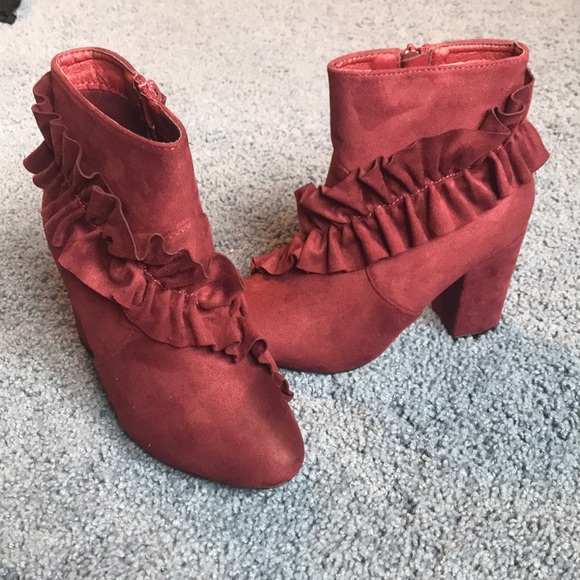 Maroon Ruffle Boots - NEVER WORN - Picture 2 of 6